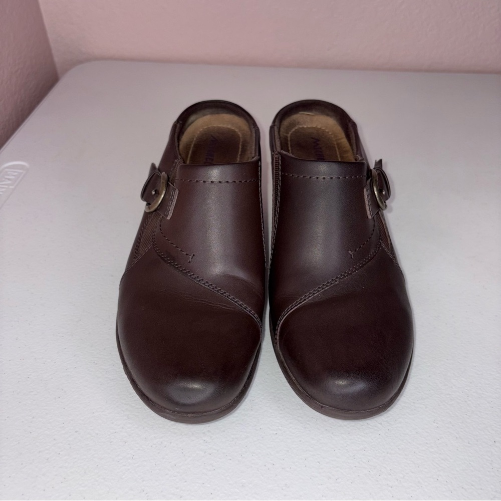 Michel M Women's Size 9 Brown Block
Heel Mules - Buckle Detail preowned - Picture 2 of 9